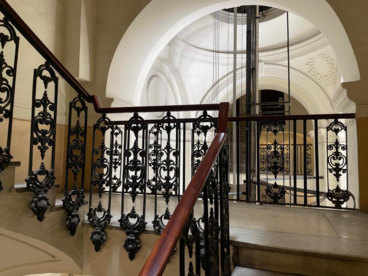 La Finestra Sul Corso Apartment Naples Exterior photo